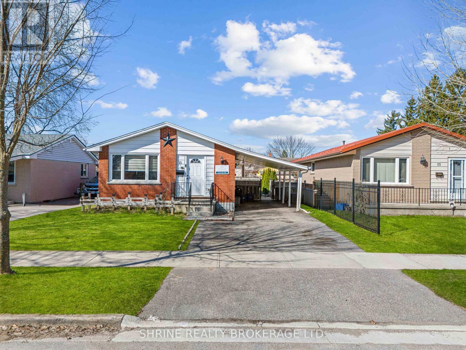 Property at 15 GARLAND CRESCENT image 5