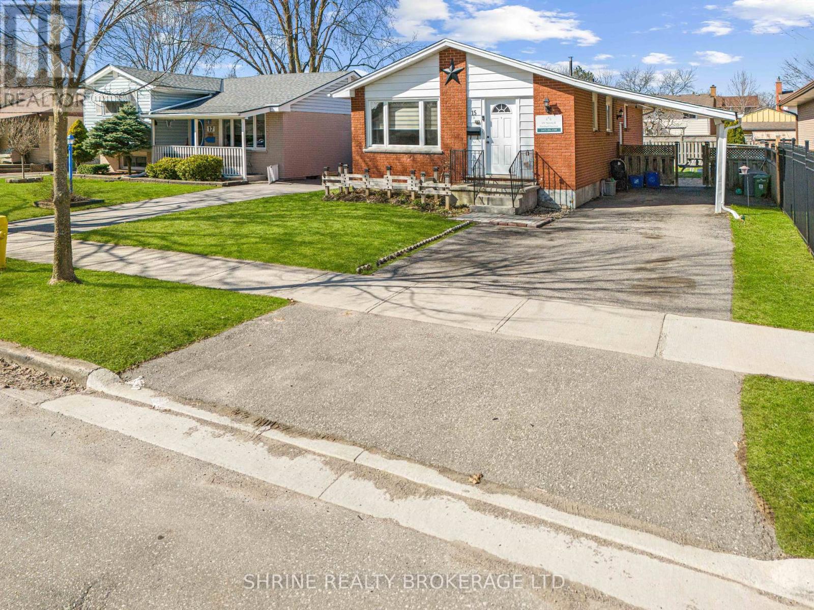 15 Garland Crescent, London, Ontario  N5V 1N4 - Photo 6 - X12069534