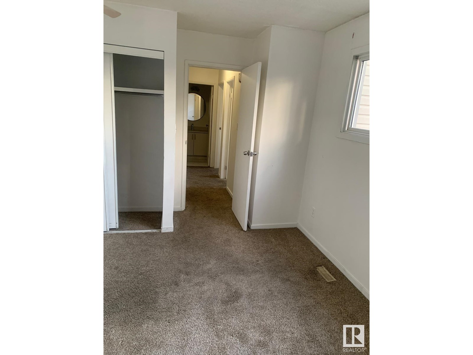 Property at 1750 LAKEWOOD S NW image 1