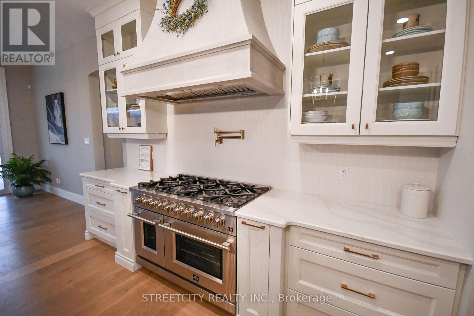 20724 Denfield Road, Middlesex Centre, Ontario  N6H 5L2 - Photo 11 - X12084193