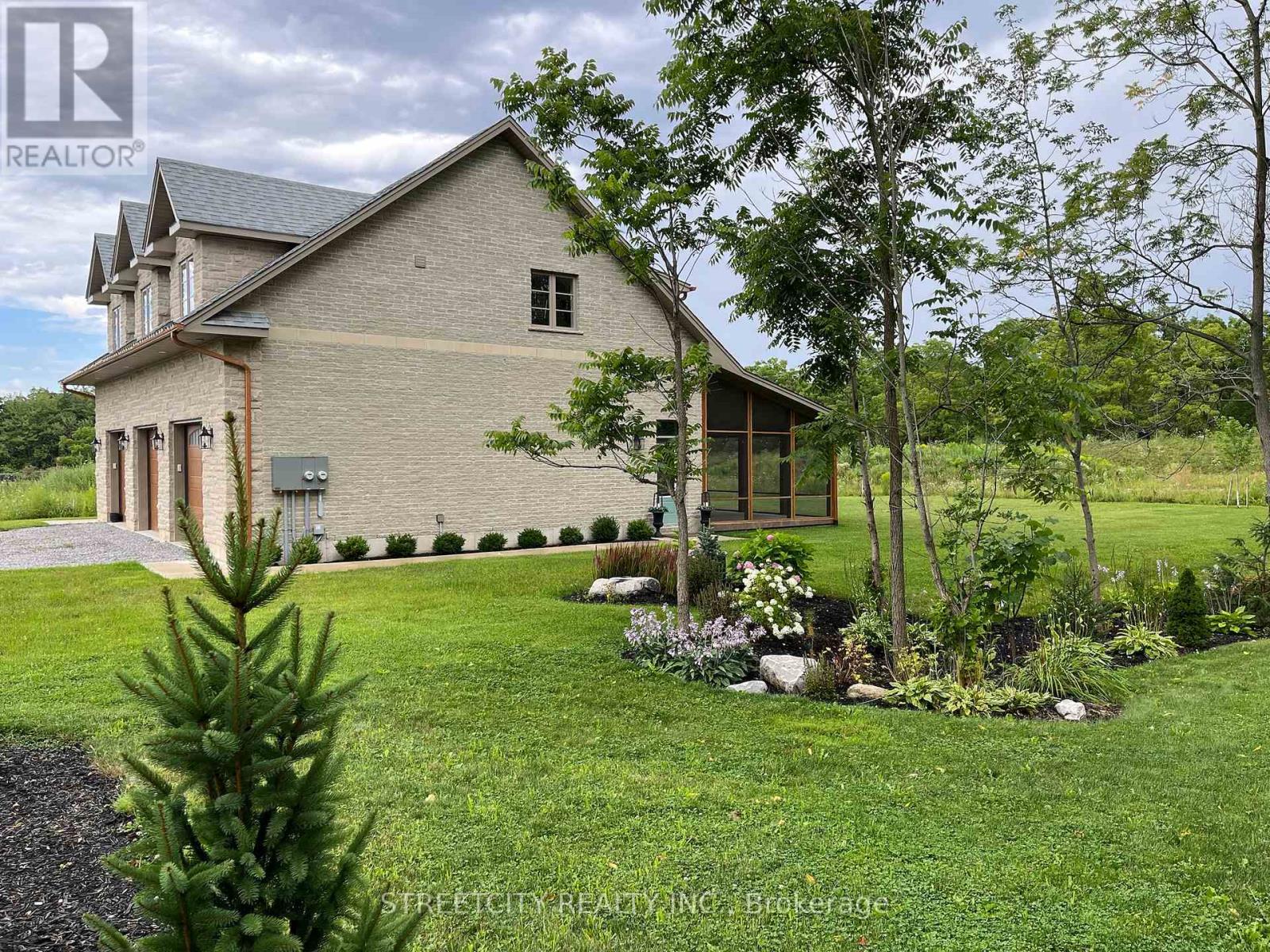 20724 Denfield Road, Middlesex Centre, Ontario  N6H 5L2 - Photo 39 - X12084193