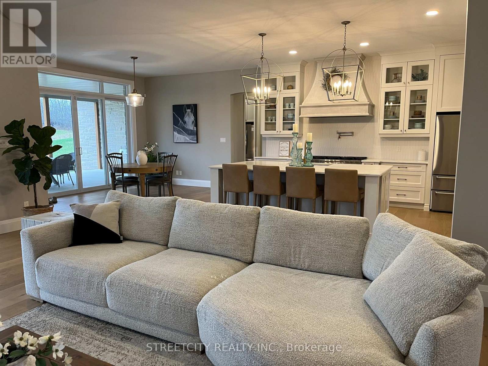 20724 Denfield Road, Middlesex Centre, Ontario  N6H 5L2 - Photo 9 - X12084193