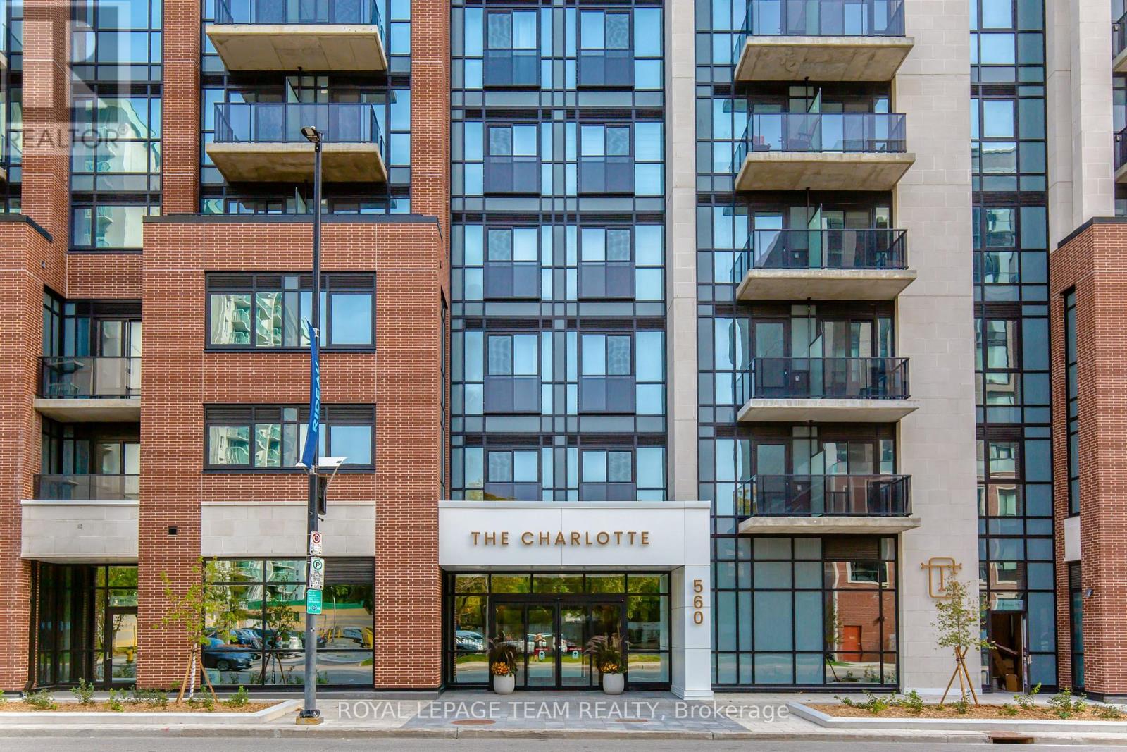 501 - 560 Rideau Street, Ottawa, Ontario  K1N 0G3 - Photo 2 - X12084182