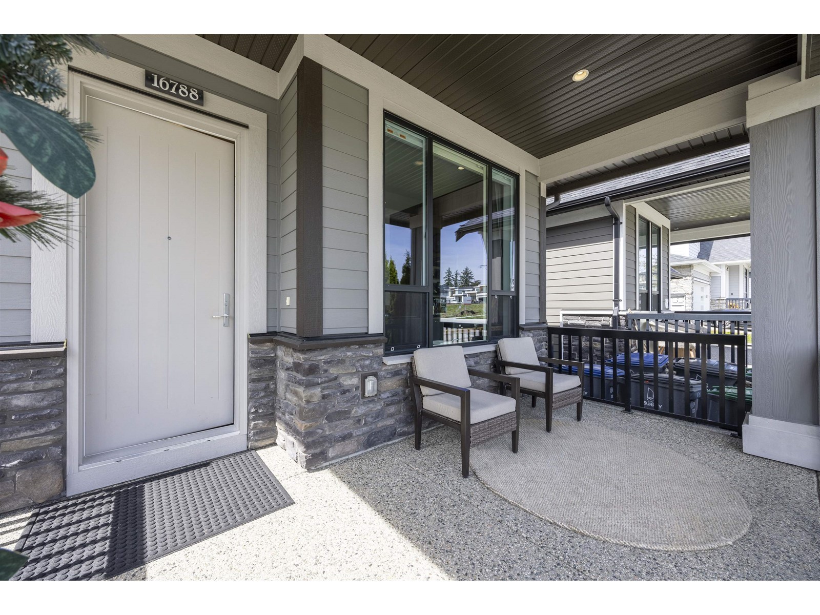 16788 Edgewood Drive, Surrey, British Columbia  V3Z 9X9 - Photo 19 - R2988144