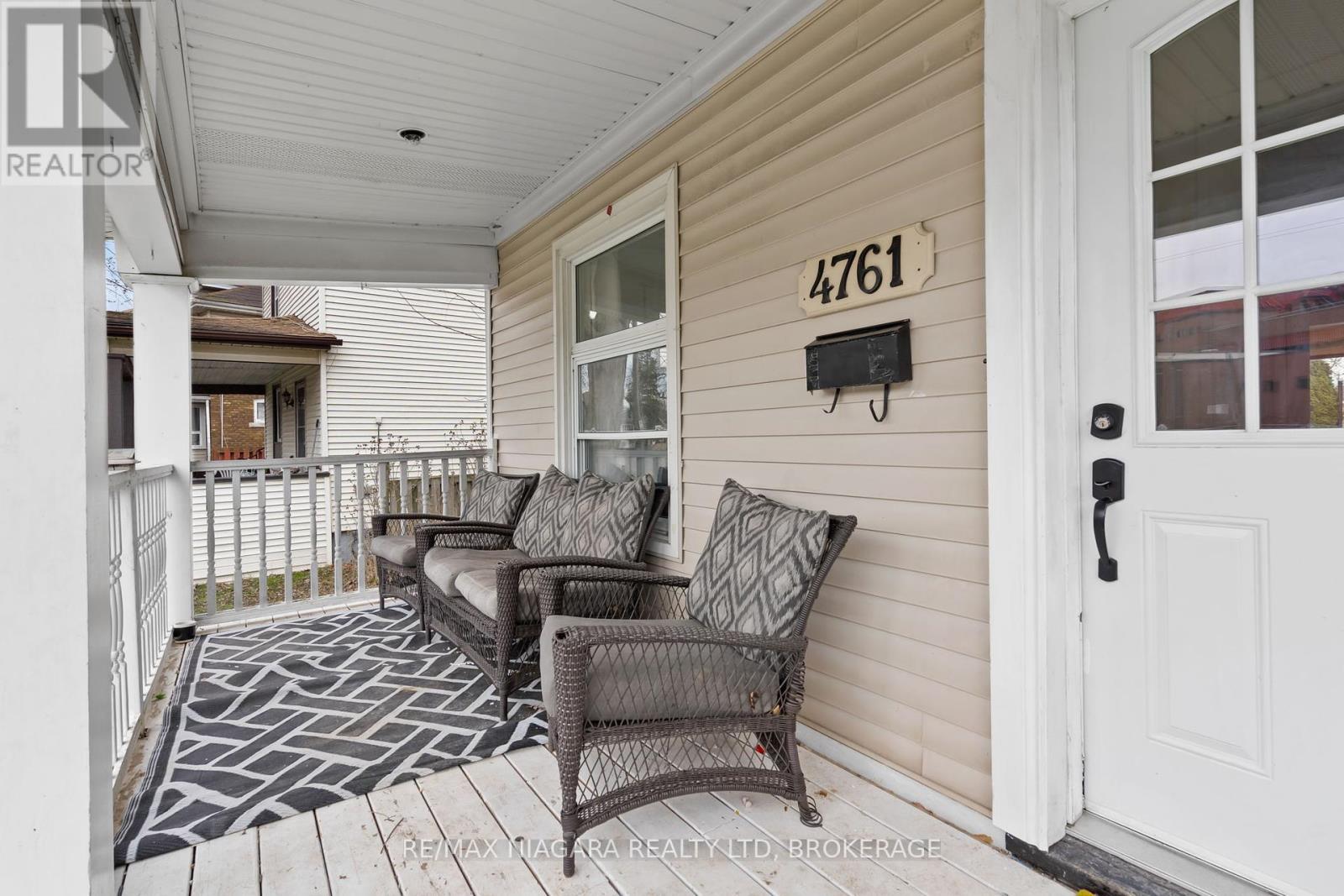 Property at 4761 EPWORTH CIRCLE image 4