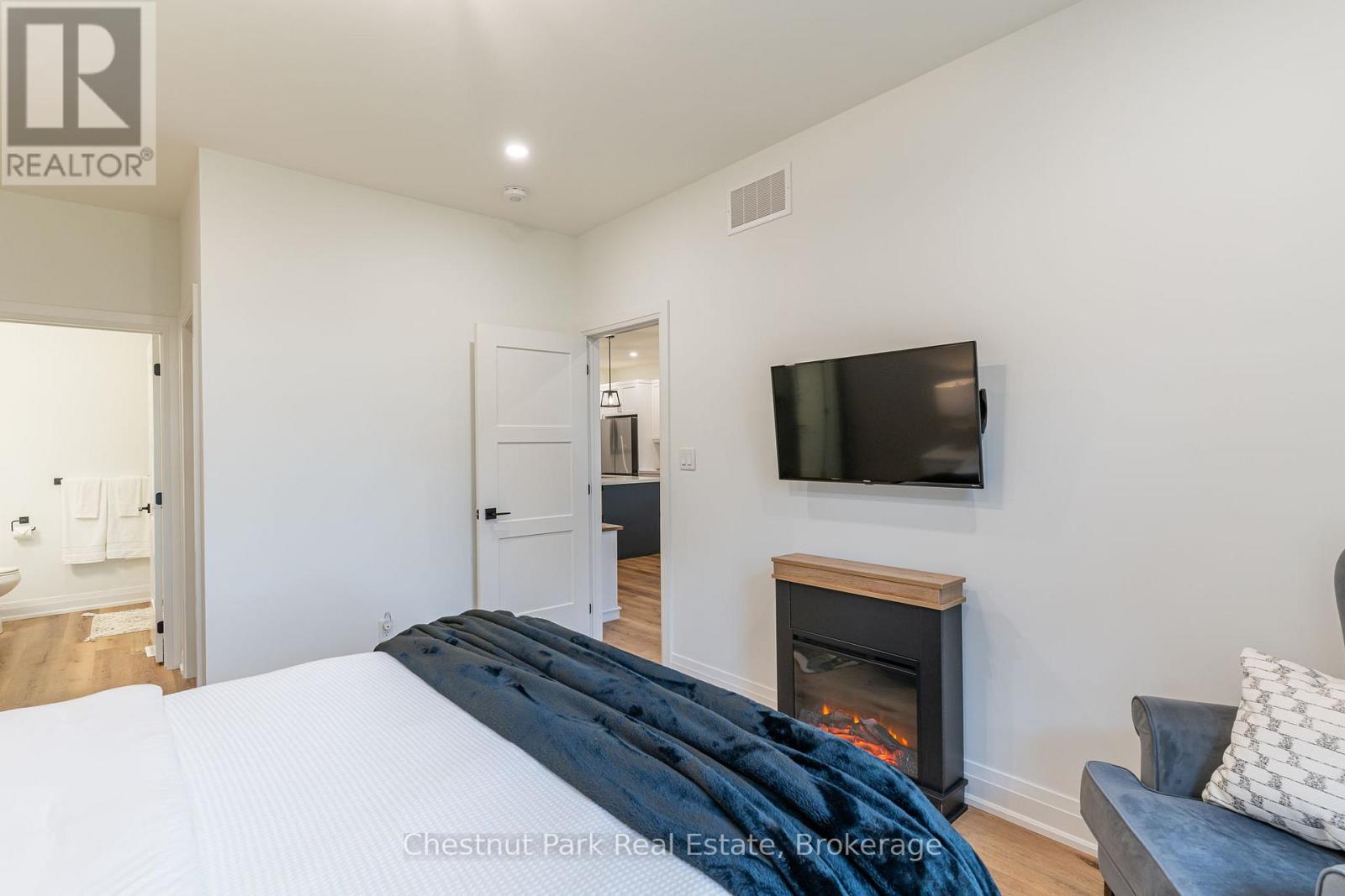 55 Jack Street, Huntsville, Ontario  P1H 0G4 - Photo 29 - X12084134