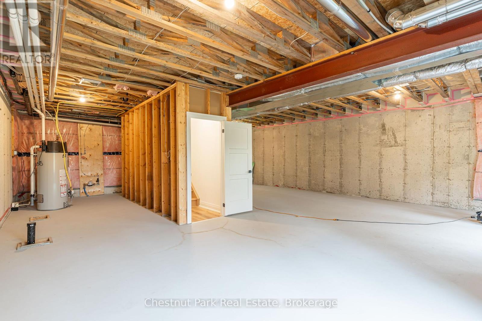 55 Jack Street, Huntsville, Ontario  P1H 0G4 - Photo 32 - X12084134