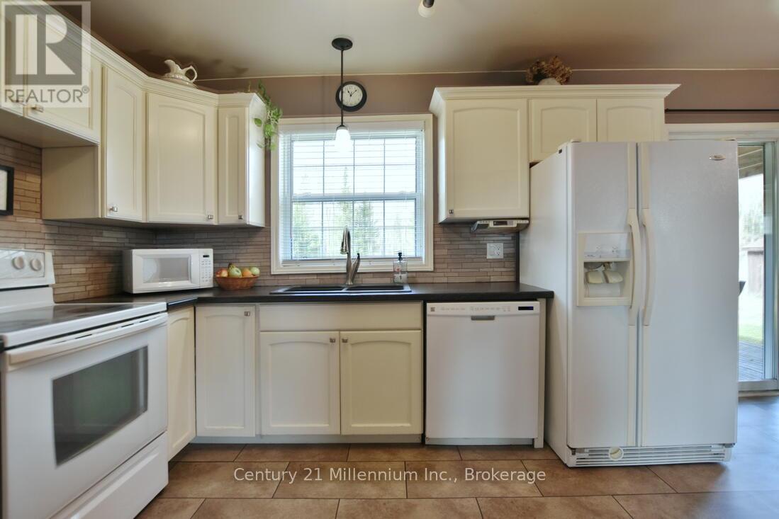 112258 Grey Road 14, Southgate, Ontario  N0C 1B0 - Photo 11 - X12084157