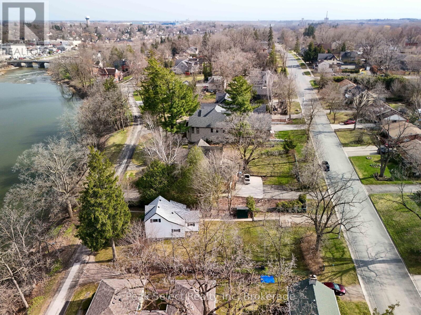 104 Robinson Street, St. Marys, Ontario  N4X 1C8 - Photo 20 - X12084269