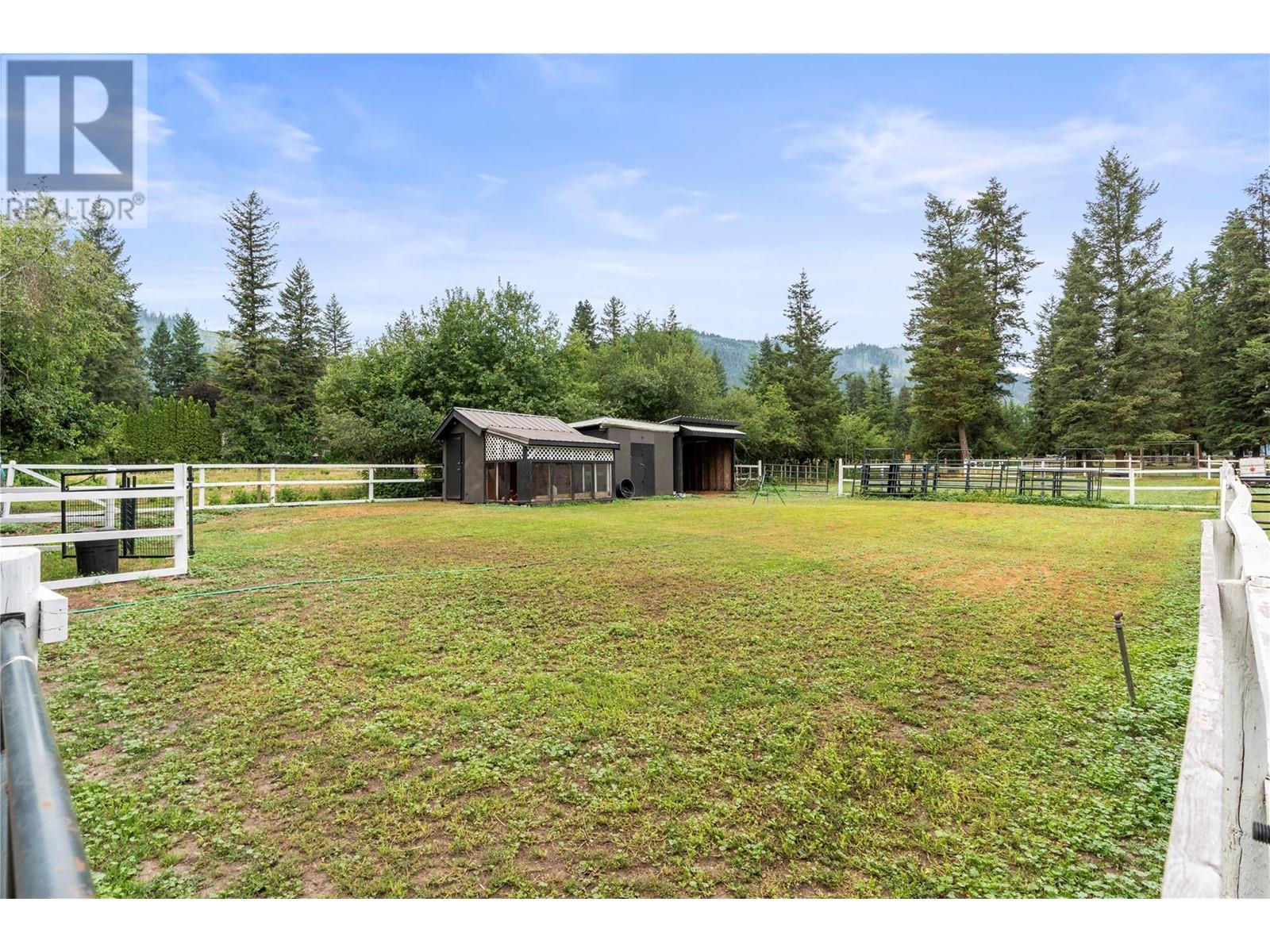272 Lumby-Mabel Lake Road, Lumby, British Columbia  V0E 2G5 - Photo 31 - 10341746