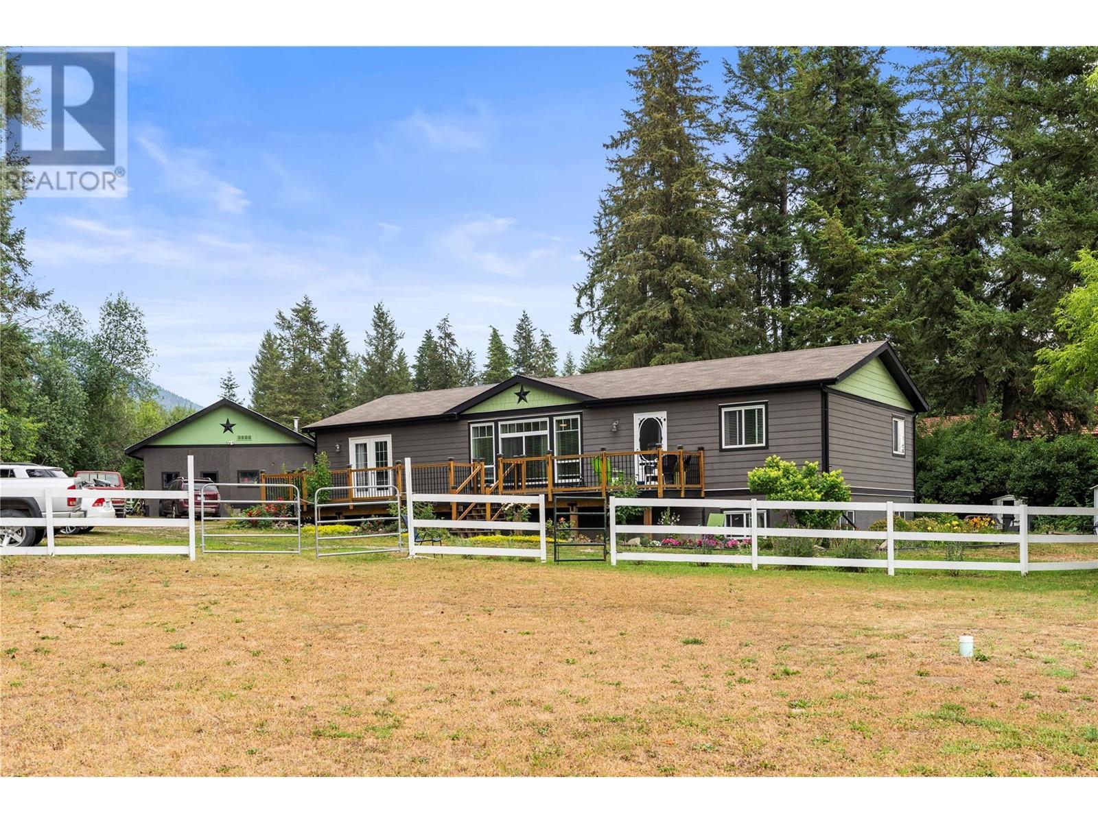 272 Lumby-Mabel Lake Road, Lumby, British Columbia  V0E 2G5 - Photo 2 - 10341746