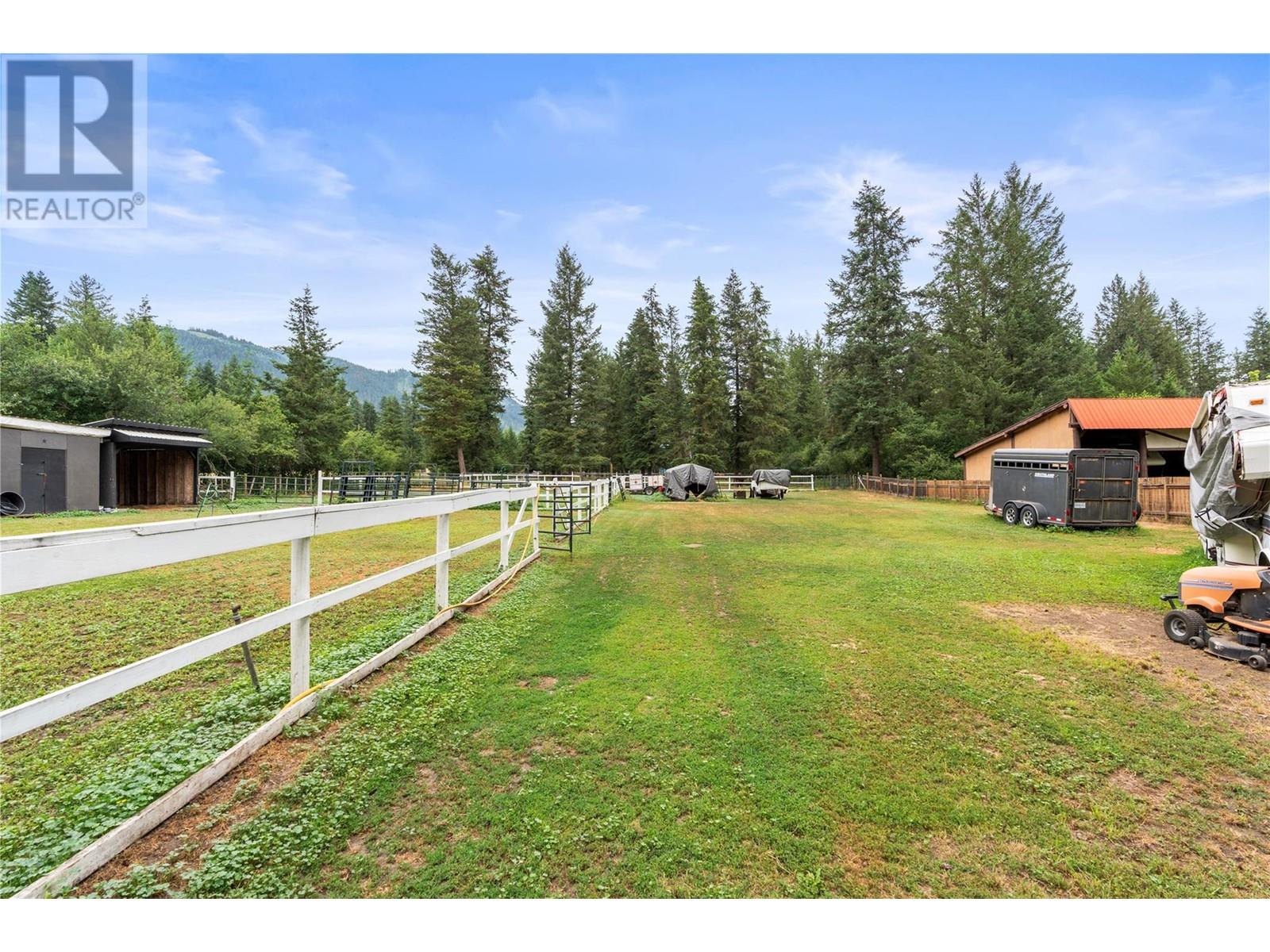 272 Lumby-Mabel Lake Road, Lumby, British Columbia  V0E 2G5 - Photo 32 - 10341746