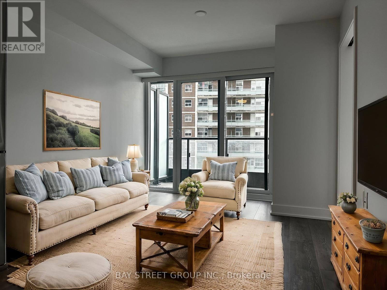 921 - 585 BLOOR STREET E, Toronto, Ontario