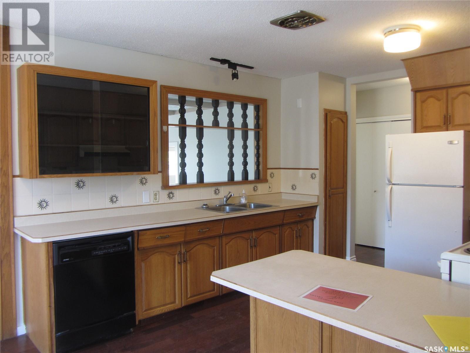 Property at 314 Central AVENUE image 5