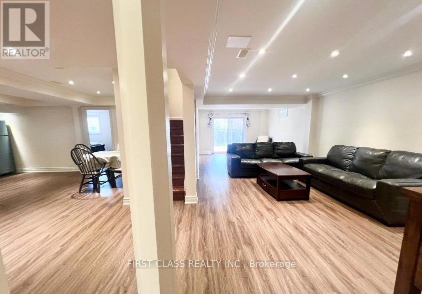 9 Wiley Avenue, Richmond Hill, Ontario  L4S 0C6 - Photo 19 - N12084187