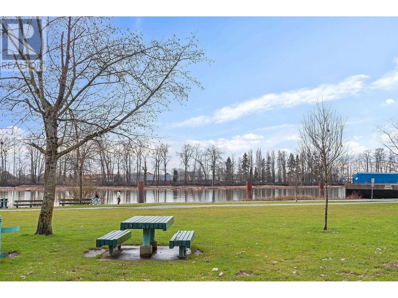 Listing Picture 32 of 37 : 28 2723 E KENT AVENUE, Vancouver / 溫哥華 - 魯藝地產 Yvonne Lu Group - MLS Medallion Club Member