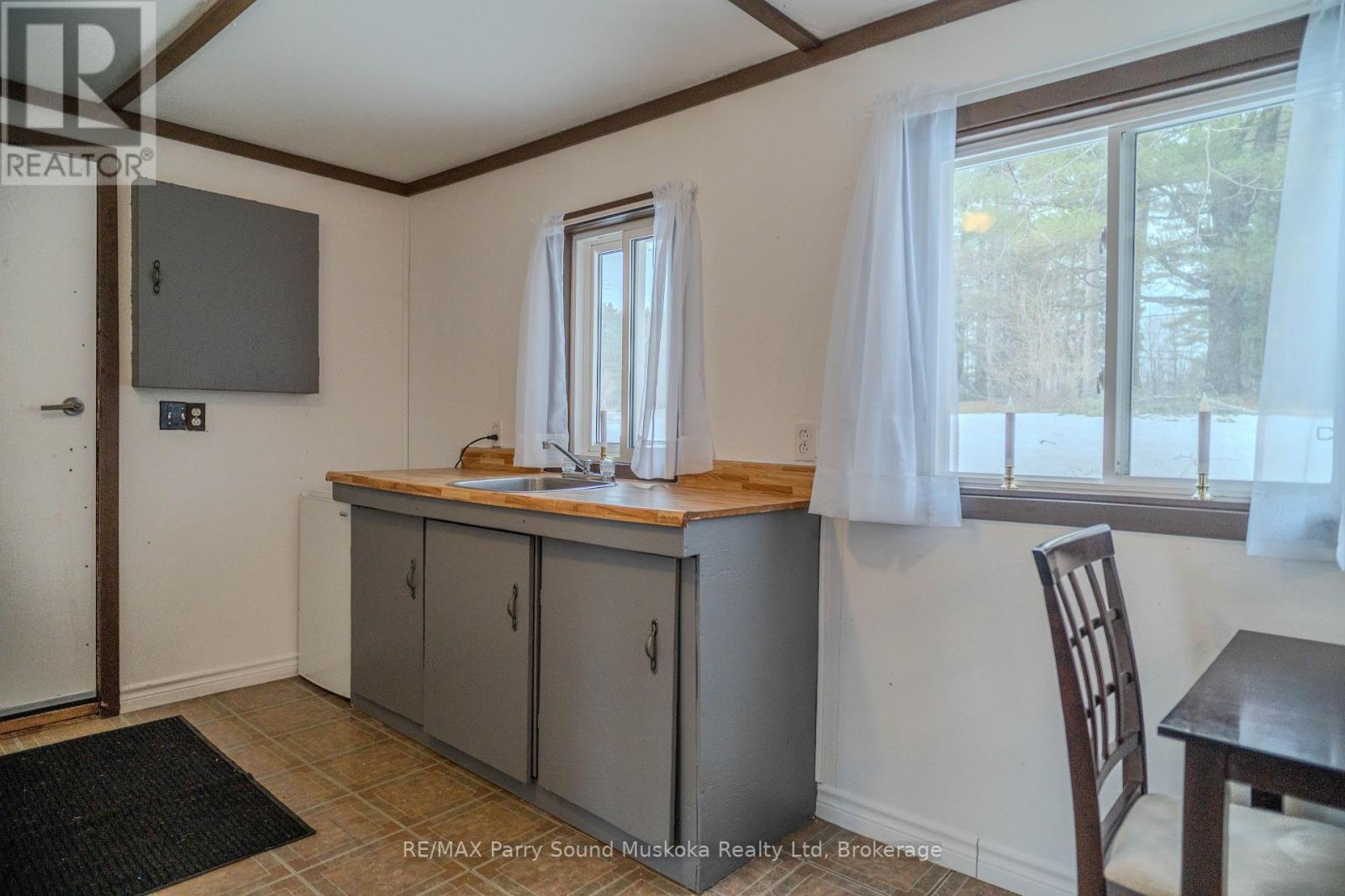 21 Rankin Lake Road, Seguin, Ontario  P2A 0B2 - Photo 36 - X12081280