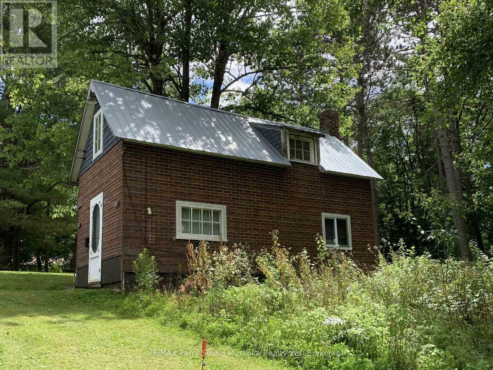 21 Rankin Lake Road, Seguin, Ontario  P2A 0B2 - Photo 49 - X12081280