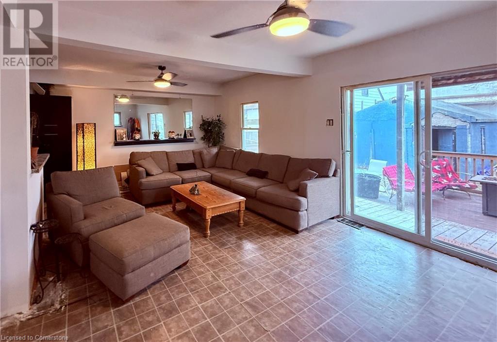 33 Cozy Street, Welland, Ontario  L3B 4G7 - Photo 6 - 40716944