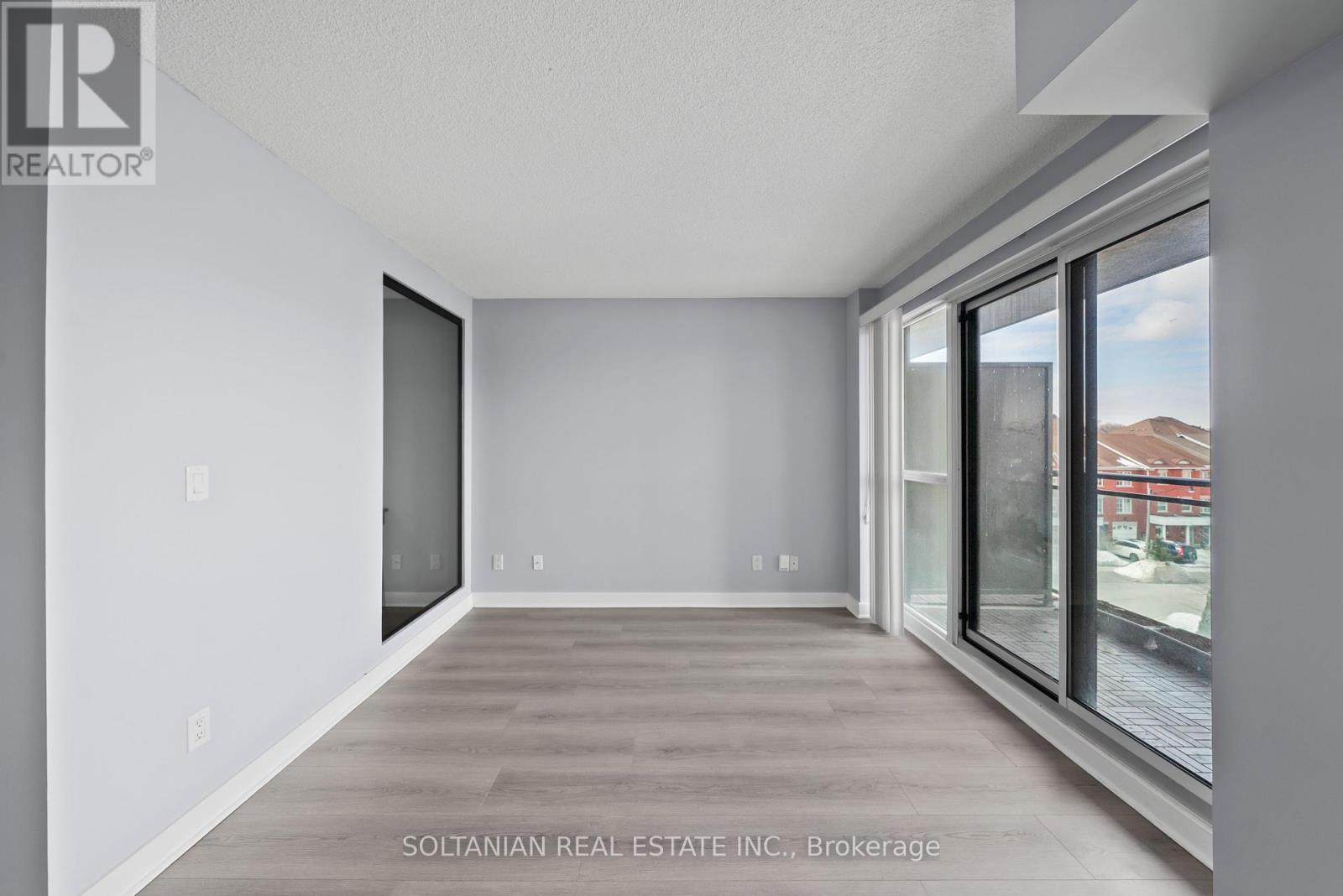 428 - 120 Dallimore Circle, Toronto, Ontario  M3C 4J1 - Photo 5 - C12084231