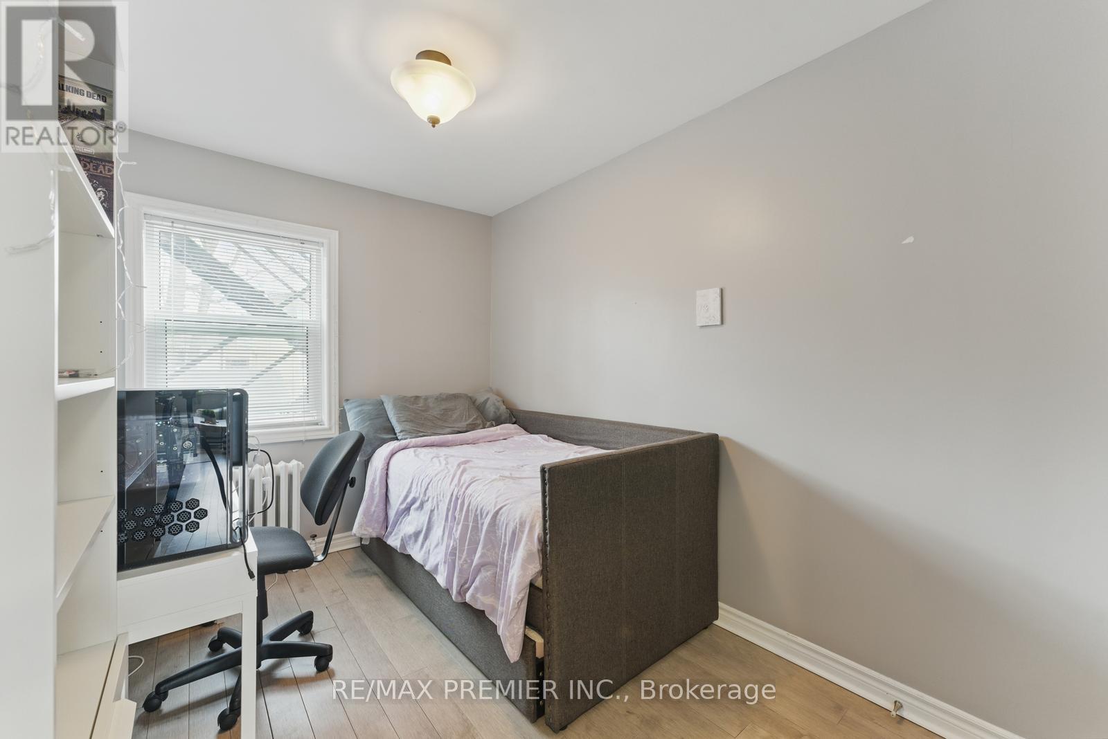 9-11 Bracebridge Avenue, Toronto, Ontario  M4C 2X6 - Photo 13 - E12084251