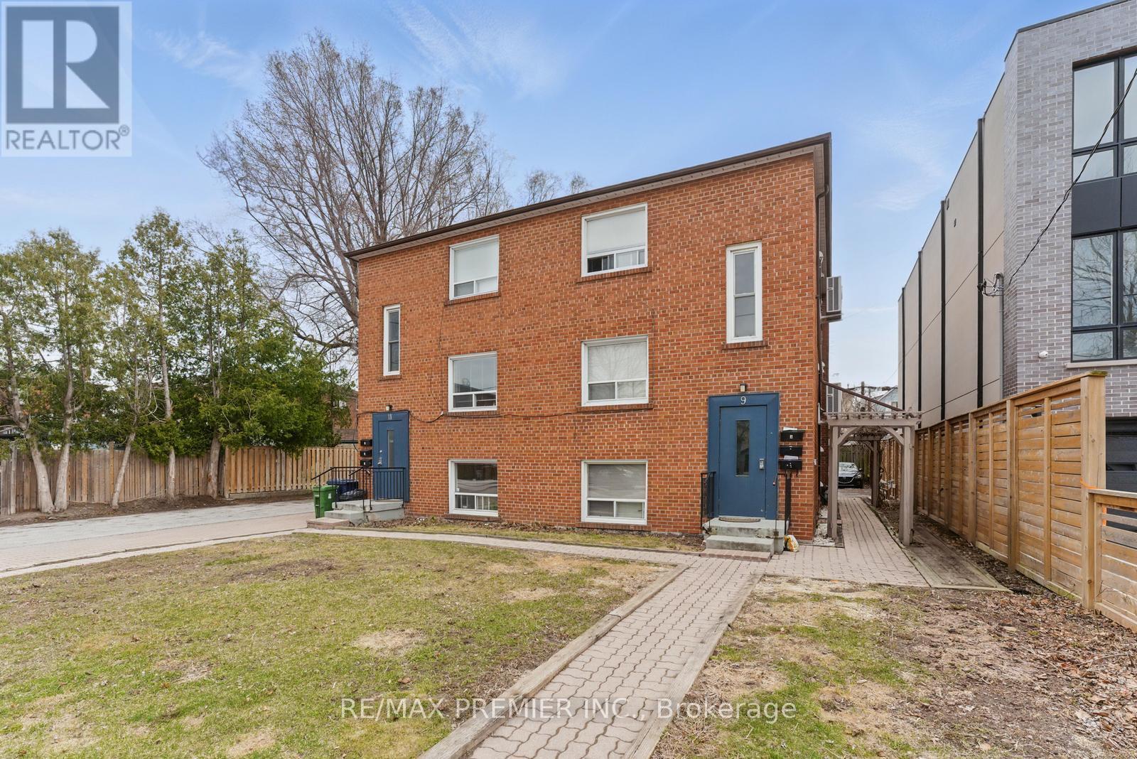 9-11 Bracebridge Avenue, Toronto, Ontario  M4C 2X6 - Photo 2 - E12084251