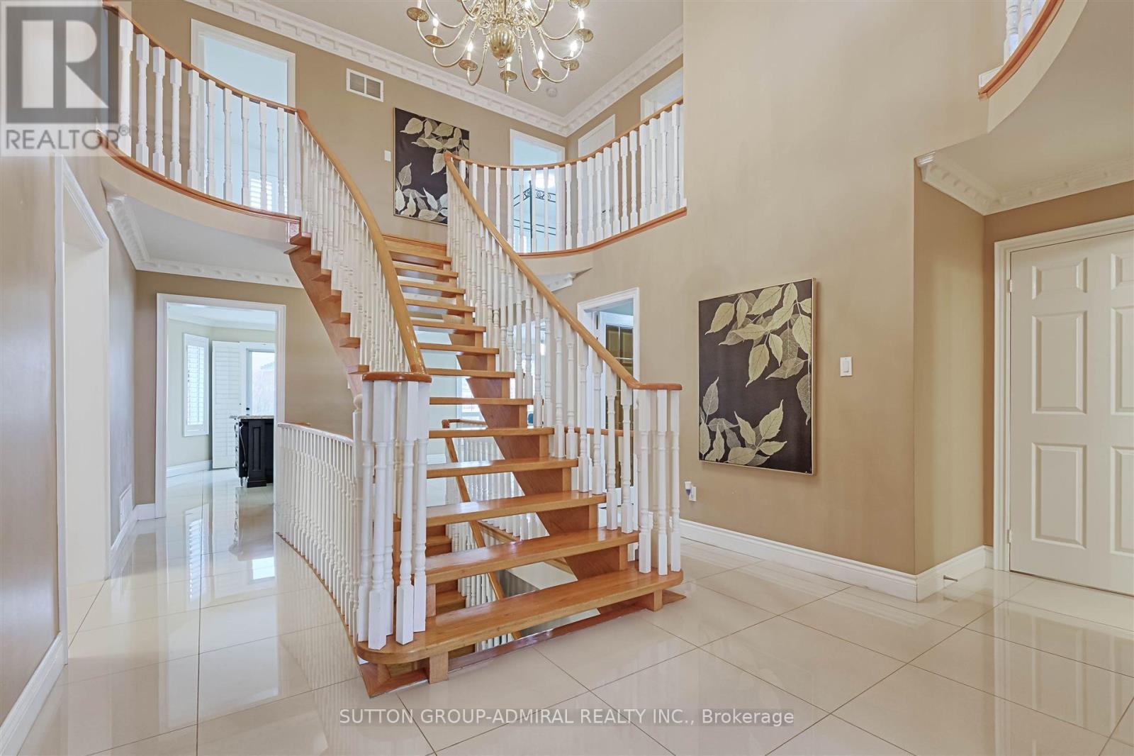 Property at 108 CAMOMILE STREET image 5