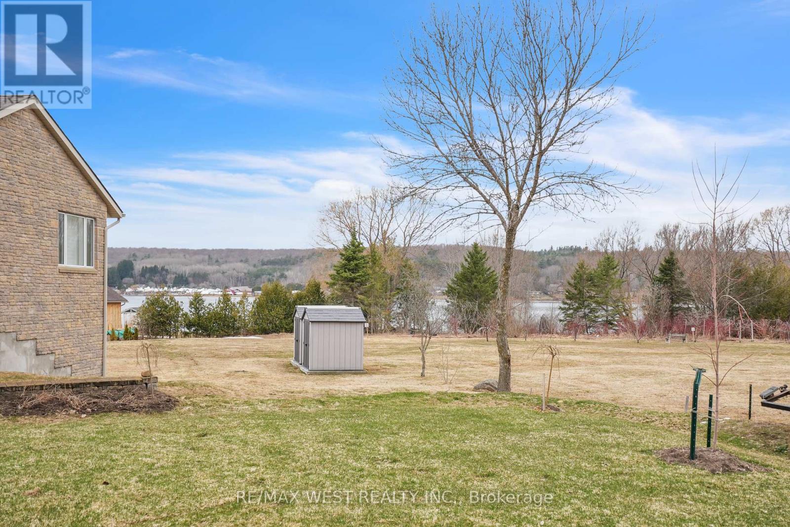 132 Fox Street, Penetanguishene, Ontario  L9M 1E7 - Photo 22 - S12084233