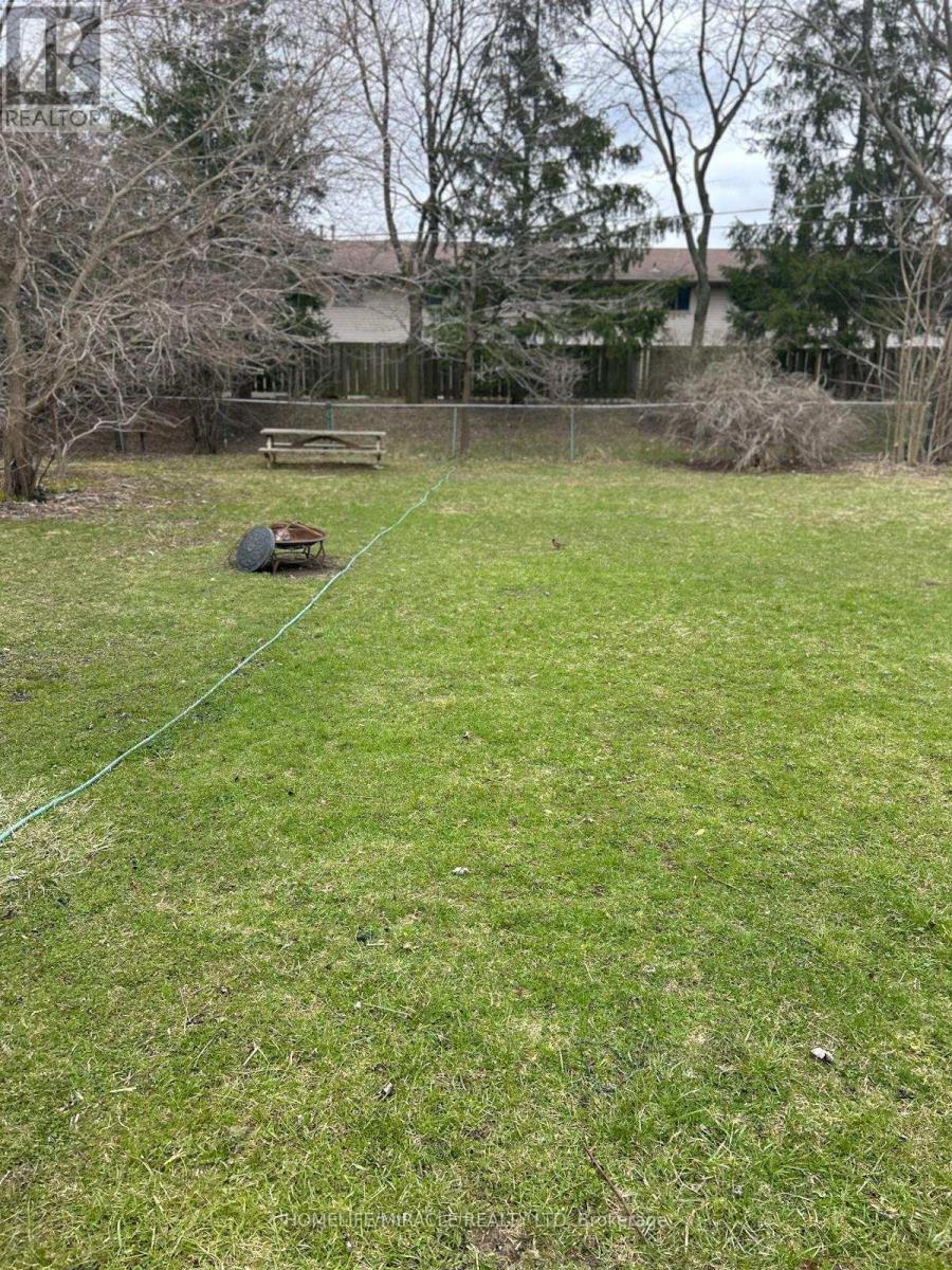 1326 Highbury Avenue N, London East (East D), Ontario  N5Y 4W9 - Photo 24 - X12069116