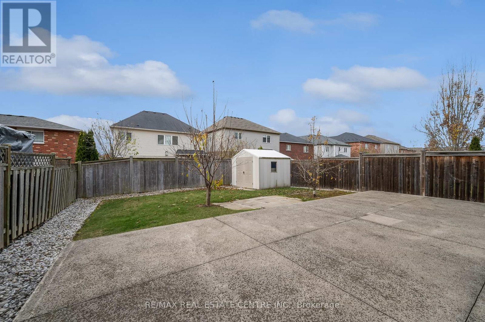 126 Merrilee Crescent, Hamilton, Ontario  L9A 0B1 - Photo 24 - X12084246