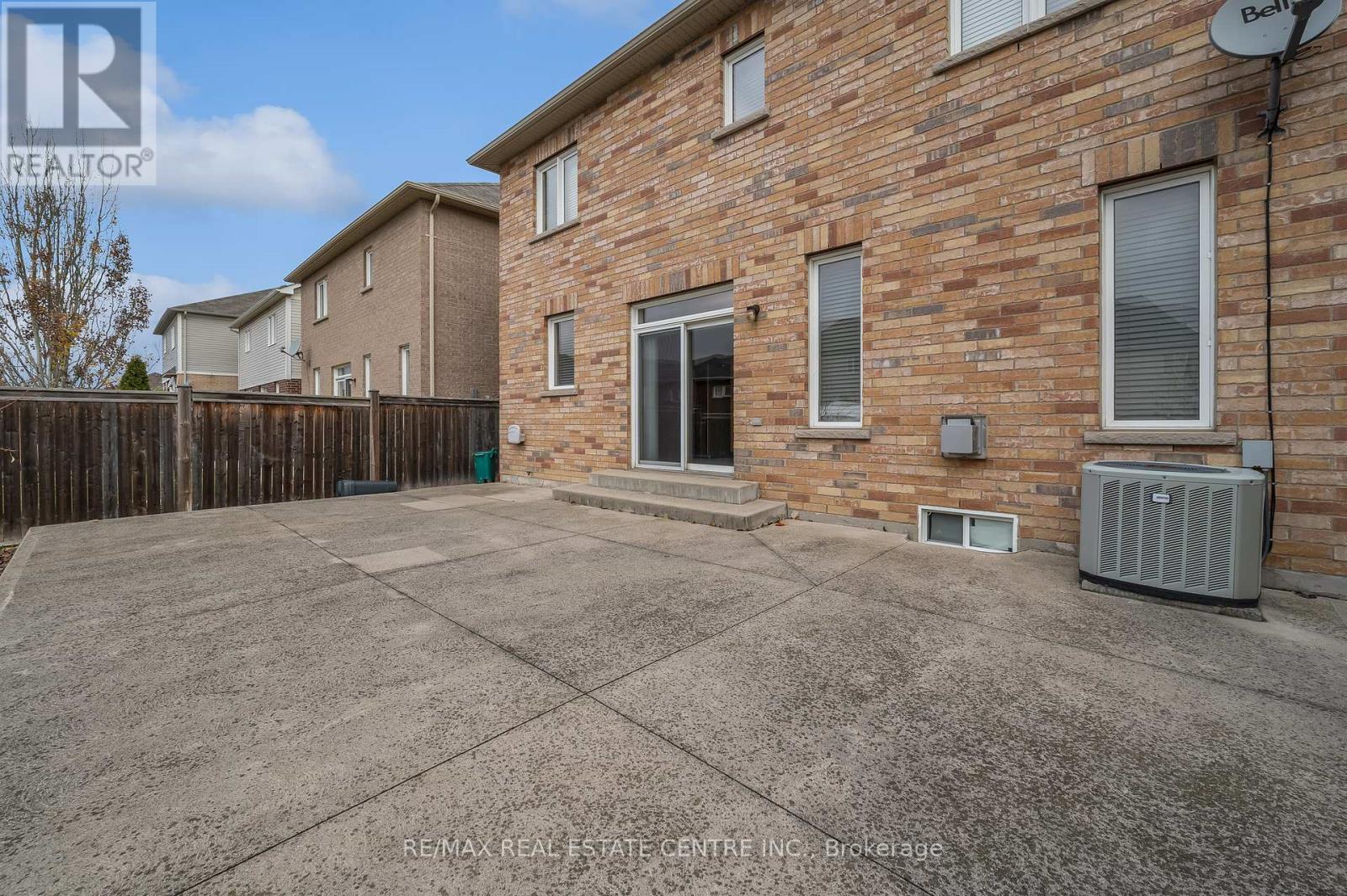 126 Merrilee Crescent, Hamilton, Ontario  L9A 0B1 - Photo 25 - X12084246