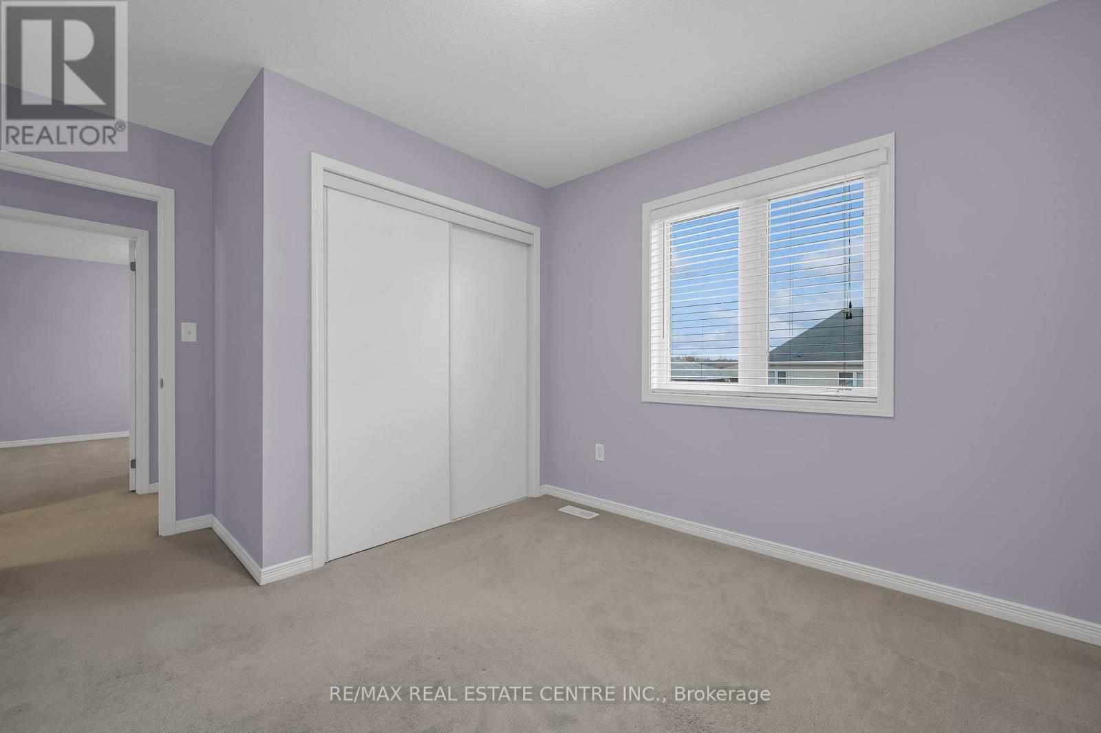 126 Merrilee Crescent, Hamilton, Ontario  L9A 0B1 - Photo 8 - X12084246