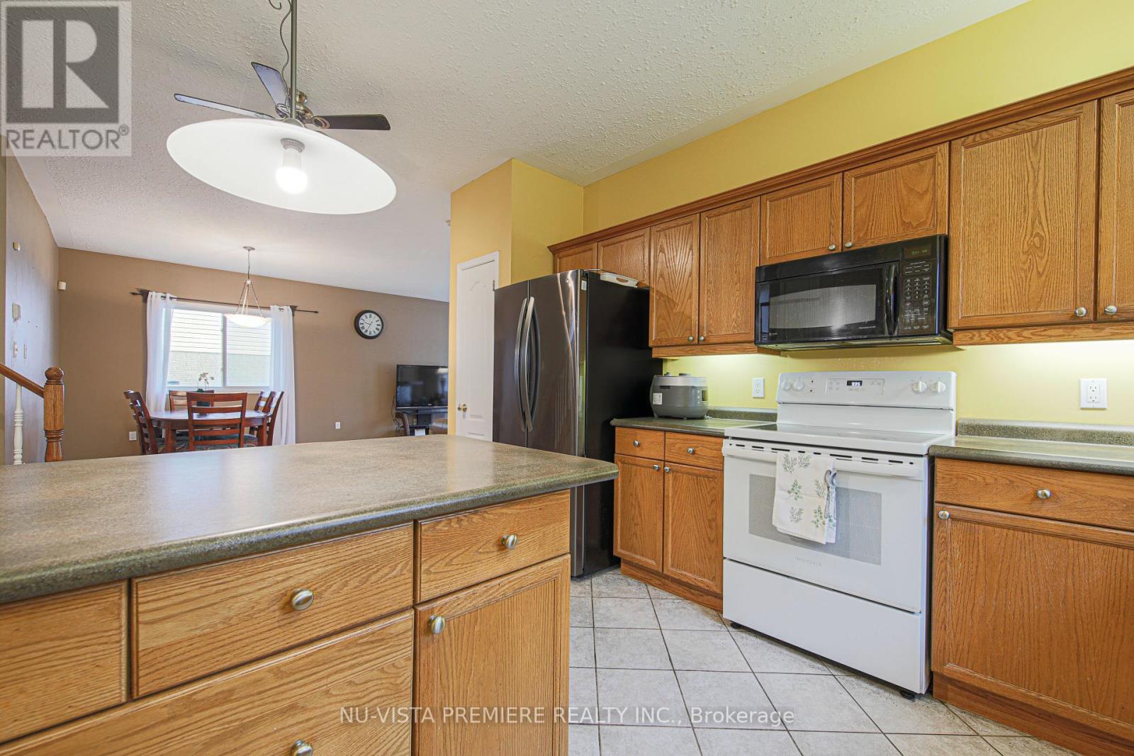 342 Jonathan Street, London South, Ontario  N5Z 5C8 - Photo 11 - X12084327