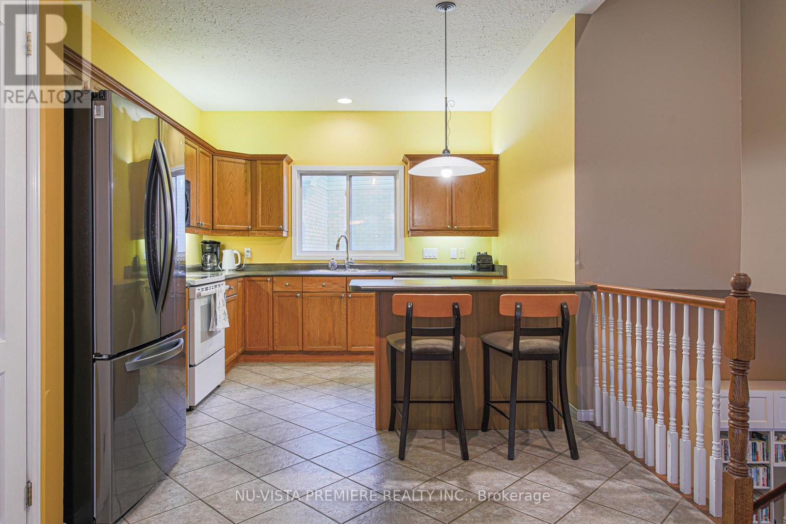 342 Jonathan Street, London South, Ontario  N5Z 5C8 - Photo 8 - X12084327