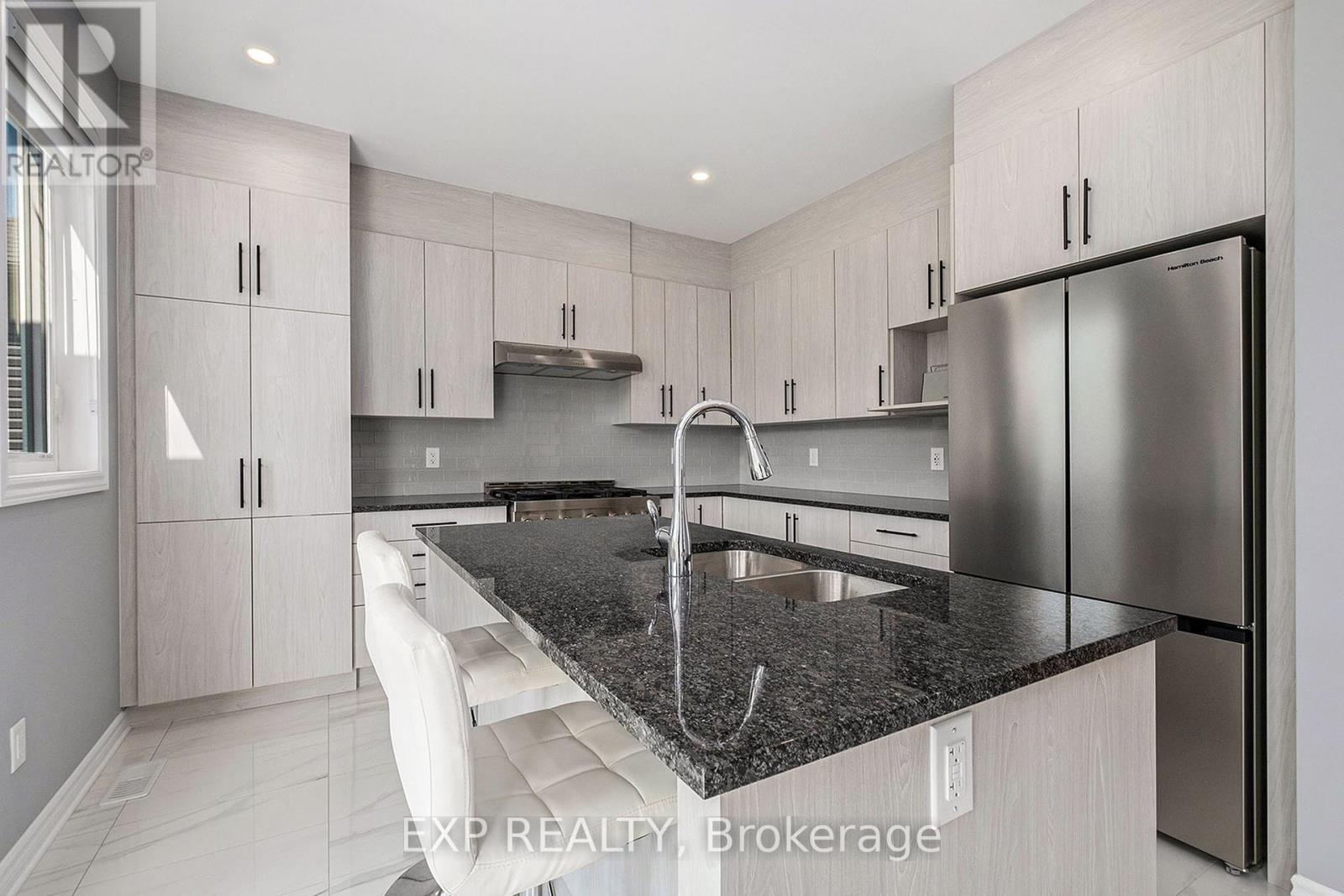 676 Fisher Street, North Grenville, Ontario  K0G 1J0 - Photo 6 - X12084321