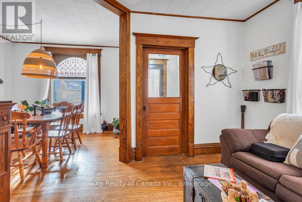 Photo 13 of 29 for 81 Elgin Street