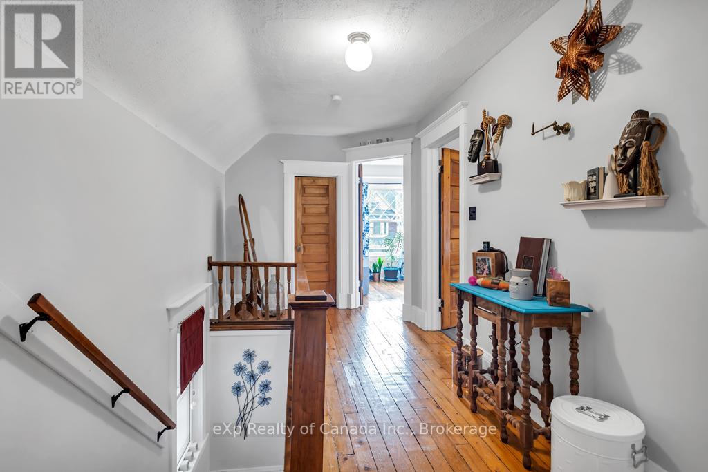 Photo 22 of 29 for 81 Elgin Street