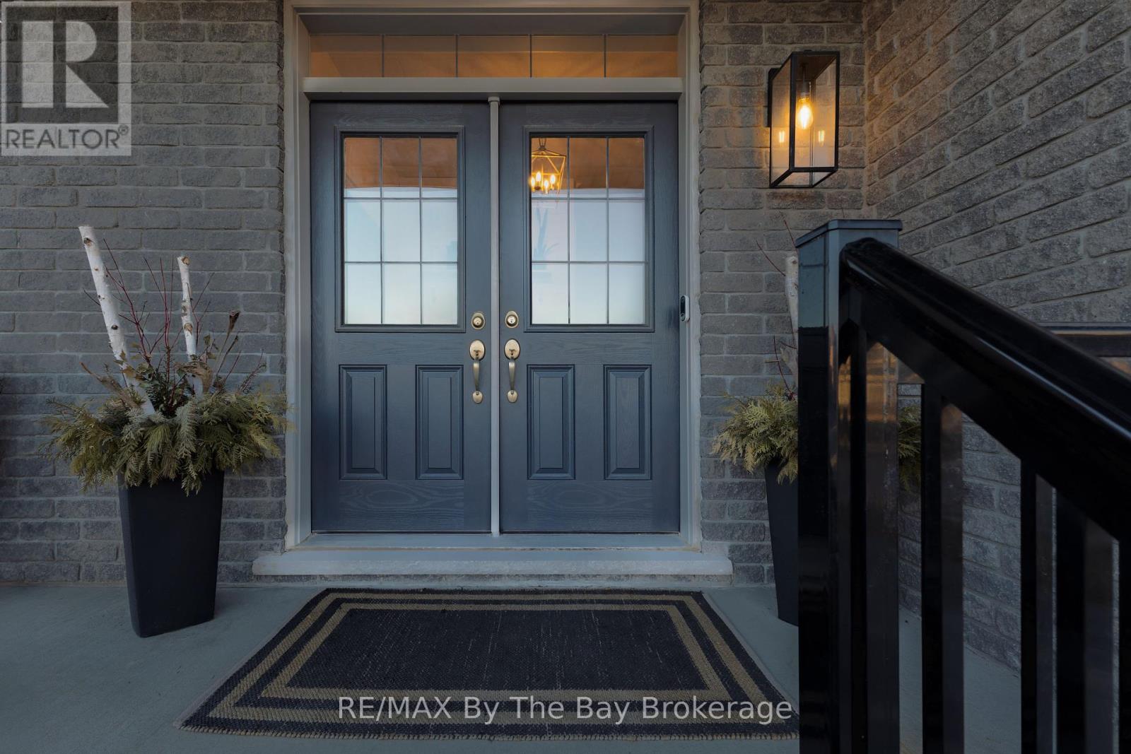 Property at 77 LOCKERBIE CRESCENT image 2