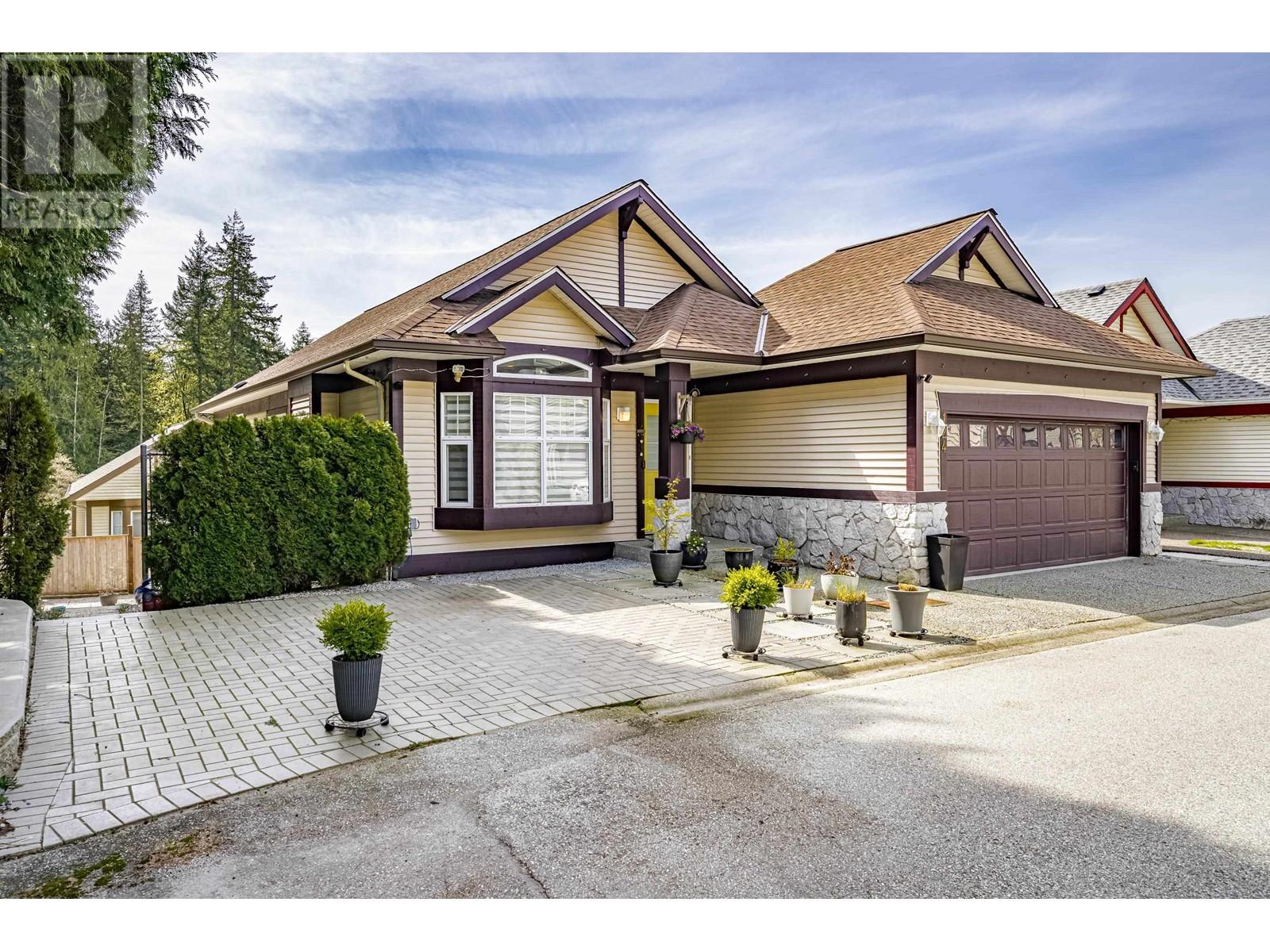 Property at 124 EVERGREEN CRESCENT image 1