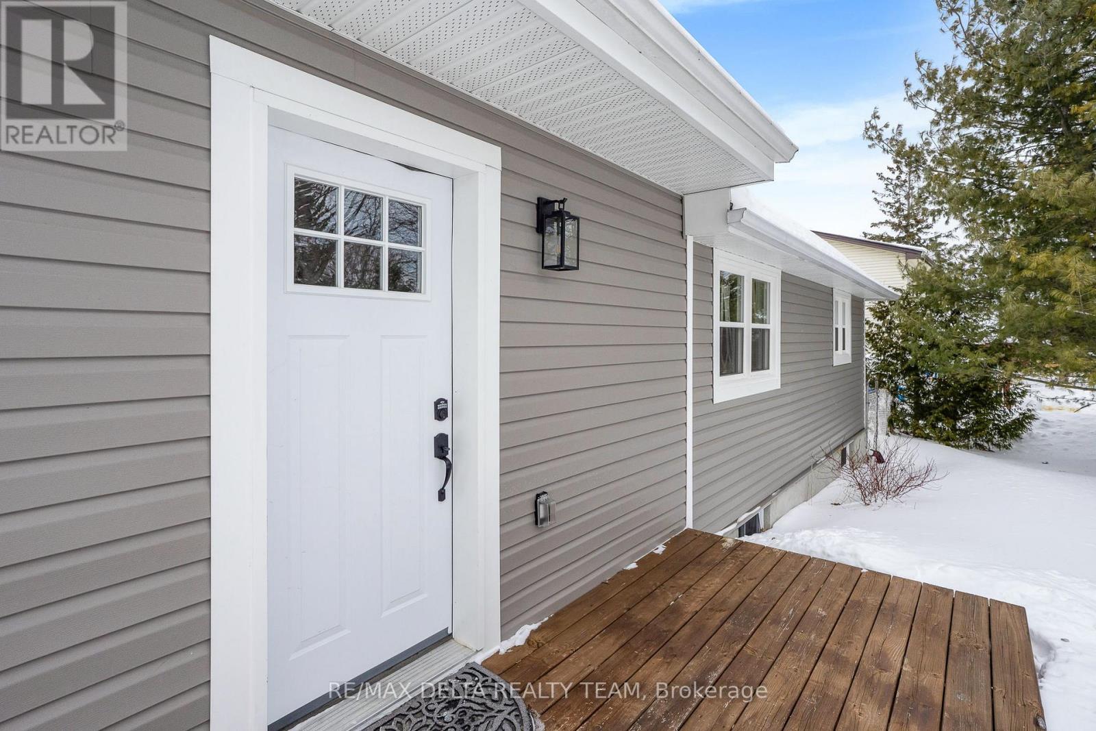984 Hillmillar Street, Ottawa, Ontario  K4C 1R3 - Photo 2 - X11982839