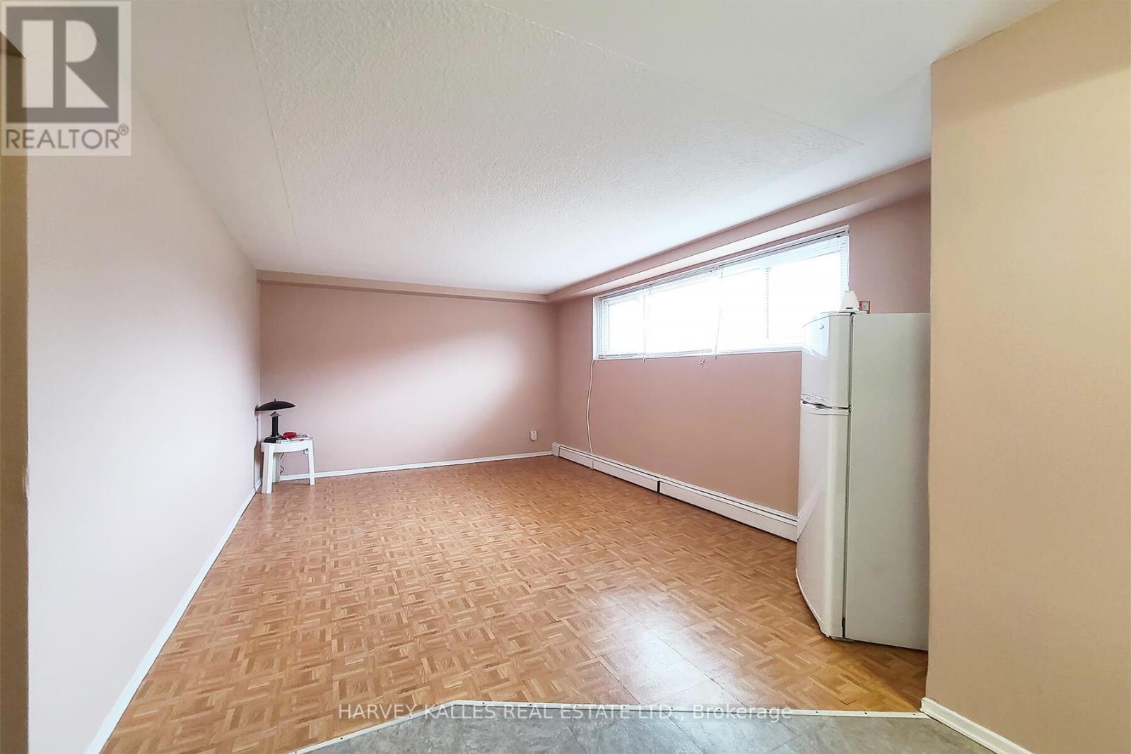 H - 412 Horner Avenue, Toronto, Ontario  M8W 2A4 - Photo 3 - W12084263