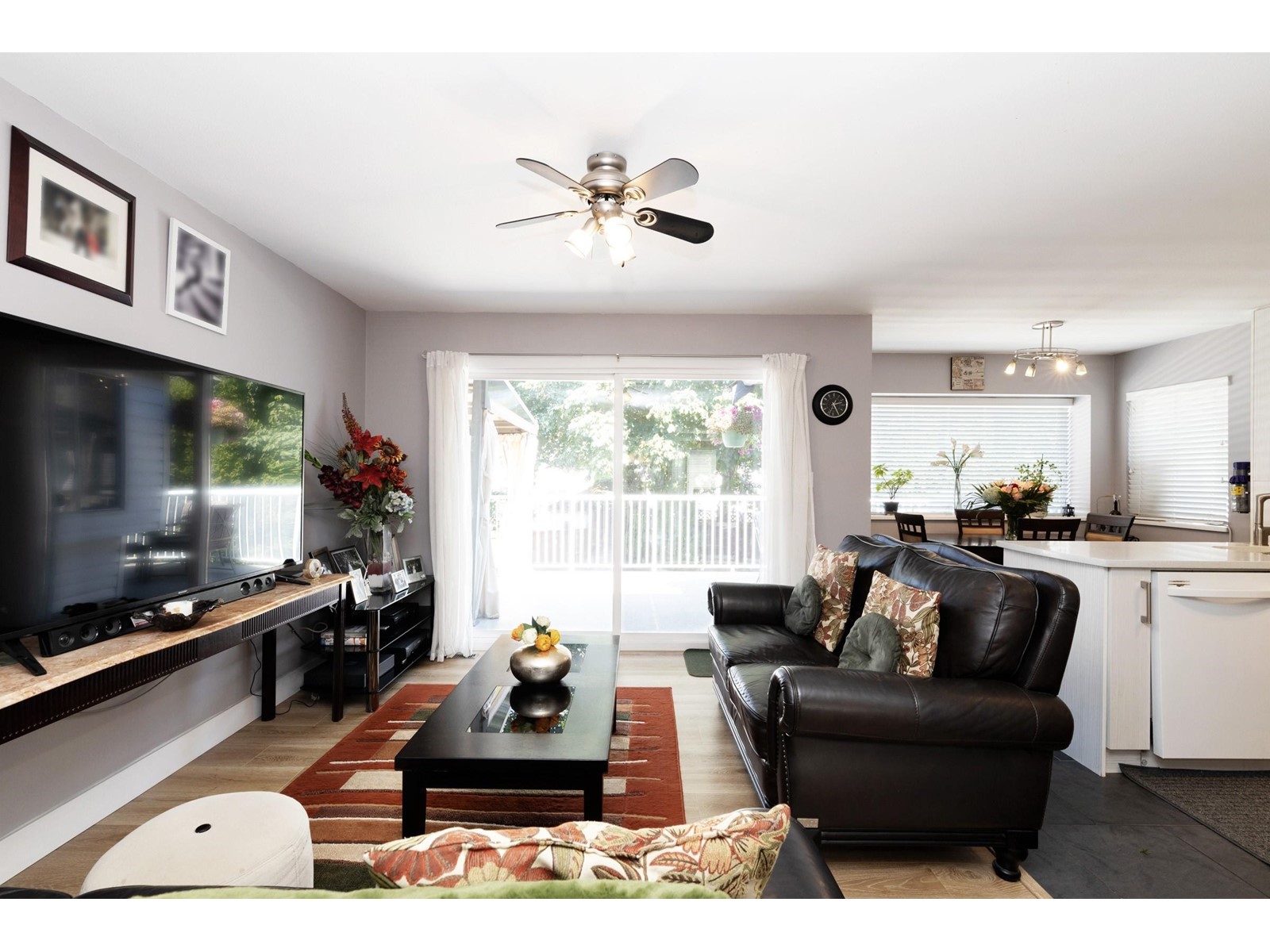 15327 111 Avenue, Surrey, British Columbia  V3R 9H7 - Photo 7 - R2990305