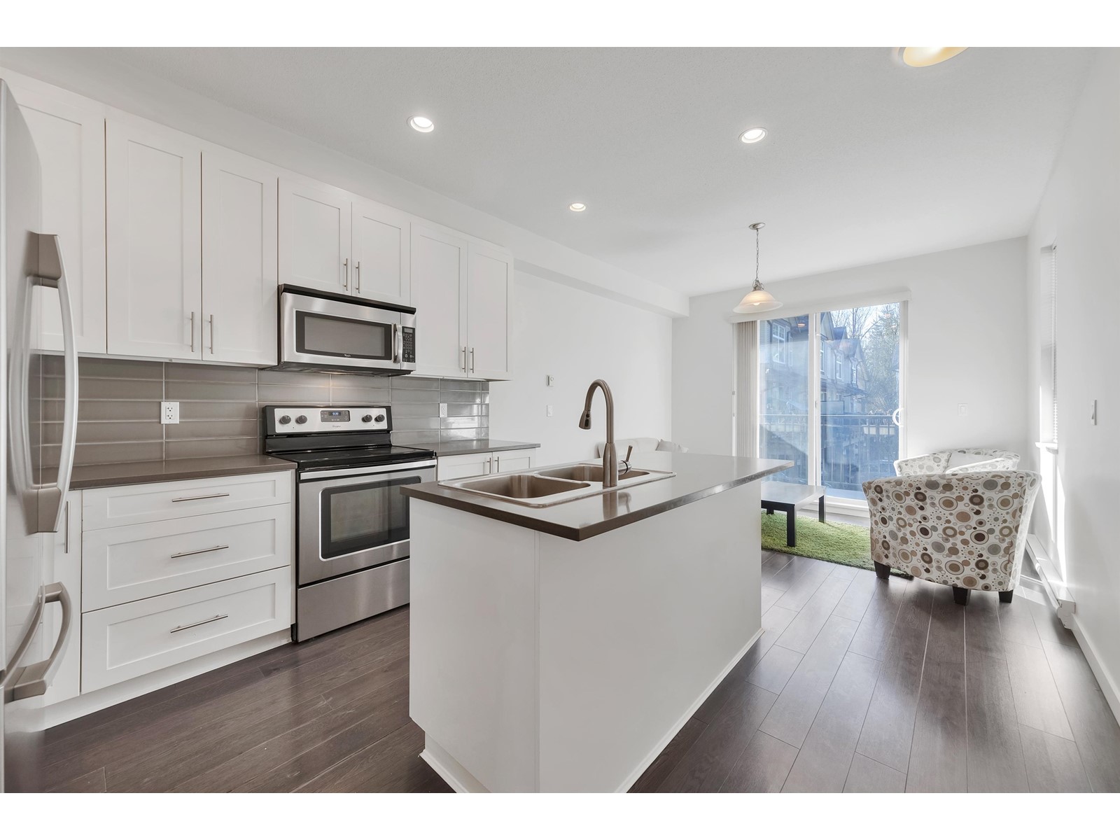 14 15788 104 Avenue, Surrey, British Columbia  V4N 6M6 - Photo 3 - R2974620
