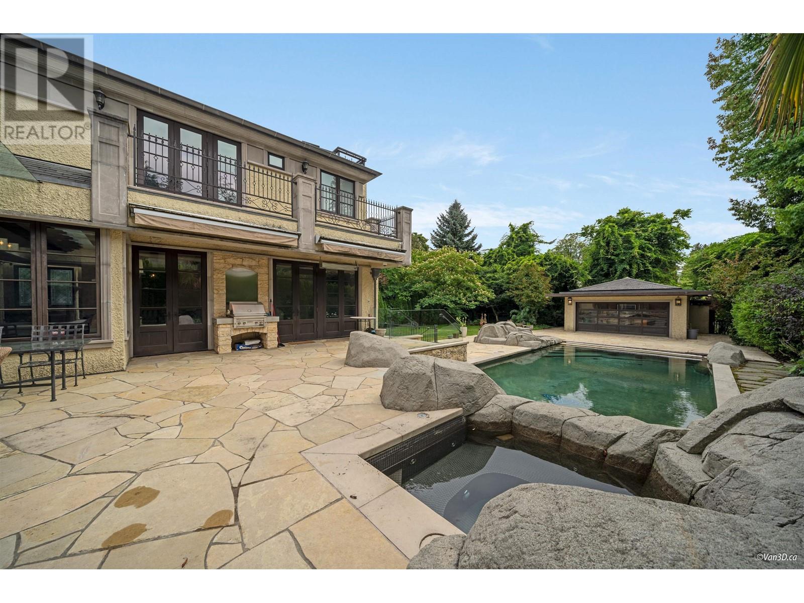 Property at 1198 W 55TH AVENUE image 4