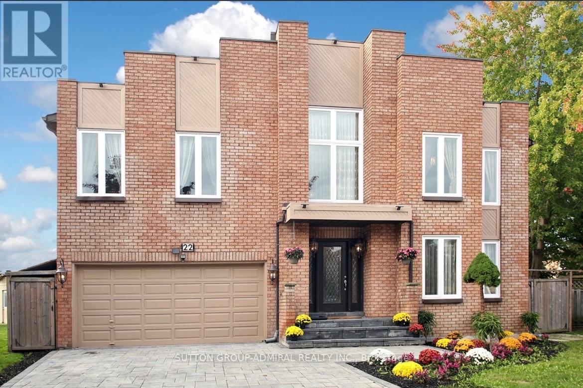 22 Waltham Crescent, Richmond Hill, Ontario  L4B 1Z2 - Photo 2 - N12084312