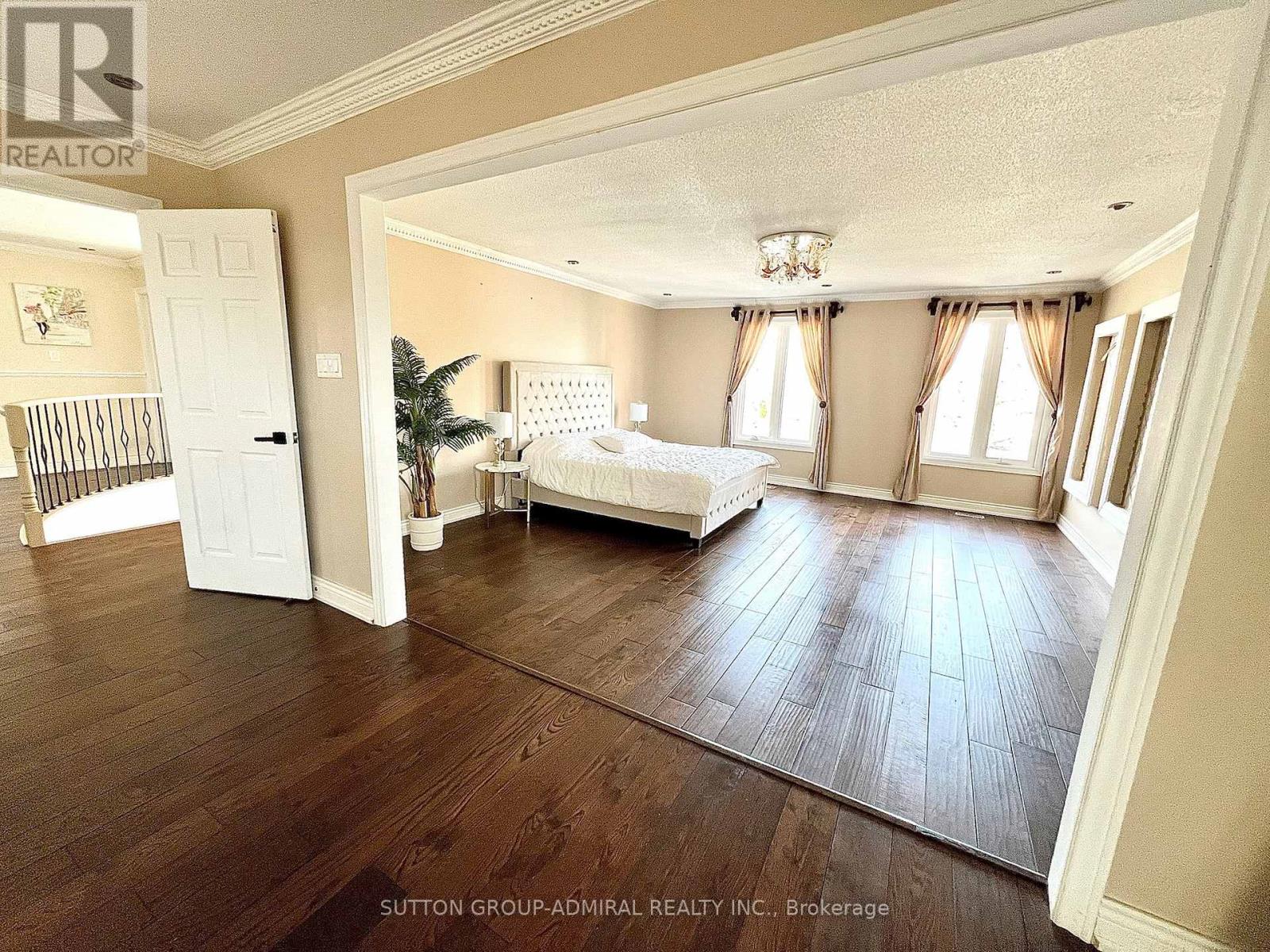 22 Waltham Crescent, Richmond Hill, Ontario  L4B 1Z2 - Photo 24 - N12084312