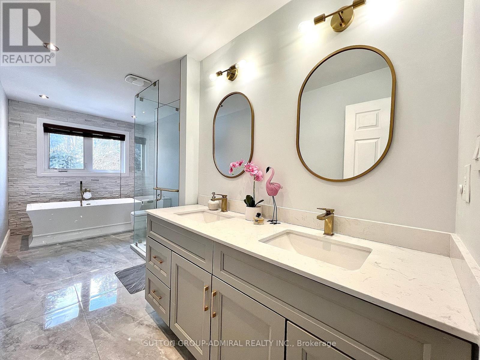 22 Waltham Crescent, Richmond Hill, Ontario  L4B 1Z2 - Photo 27 - N12084312