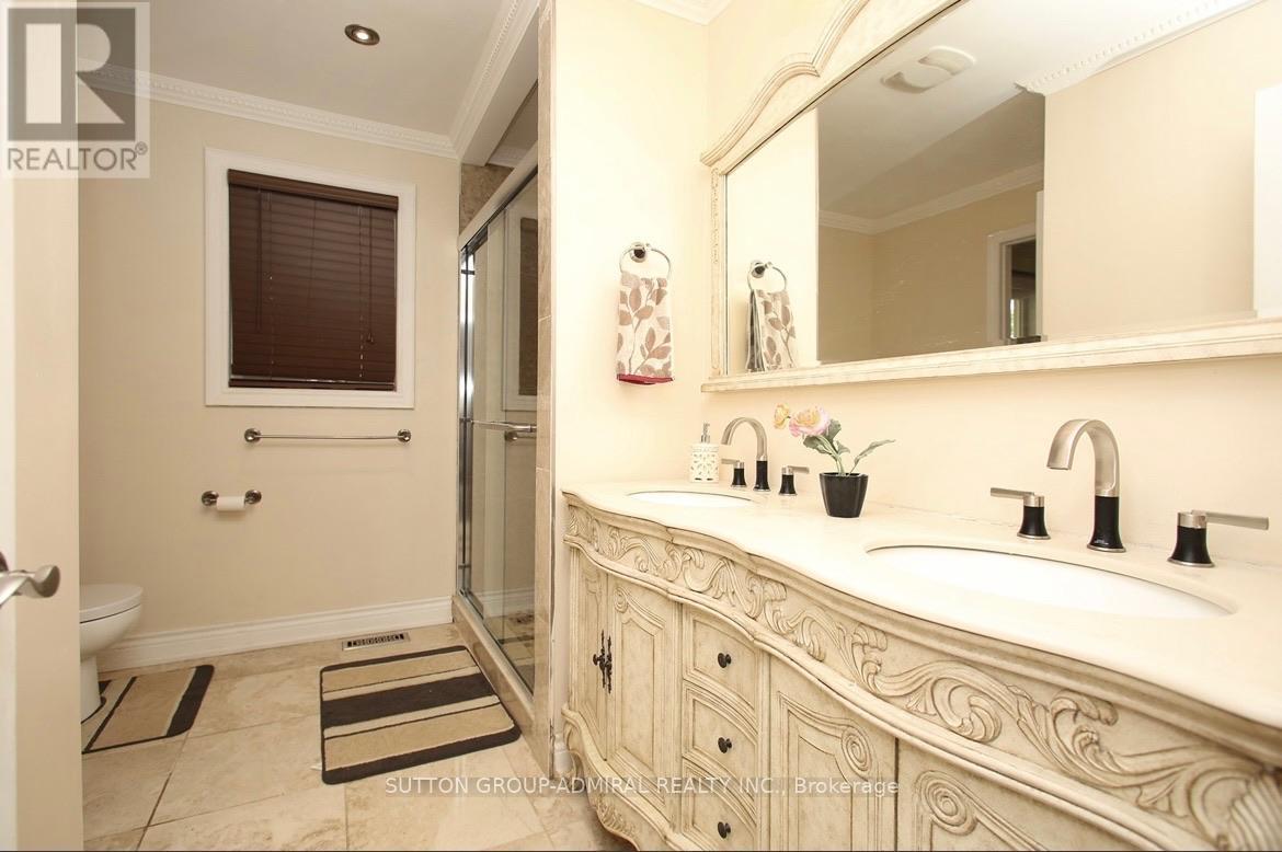 22 Waltham Crescent, Richmond Hill, Ontario  L4B 1Z2 - Photo 32 - N12084312