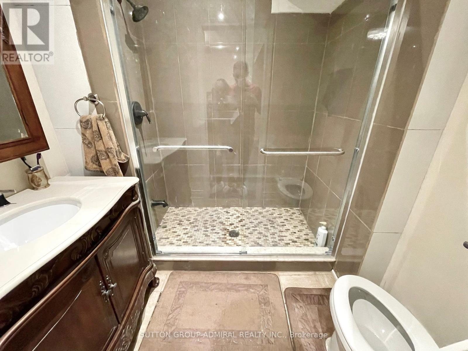 22 Waltham Crescent, Richmond Hill, Ontario  L4B 1Z2 - Photo 40 - N12084312