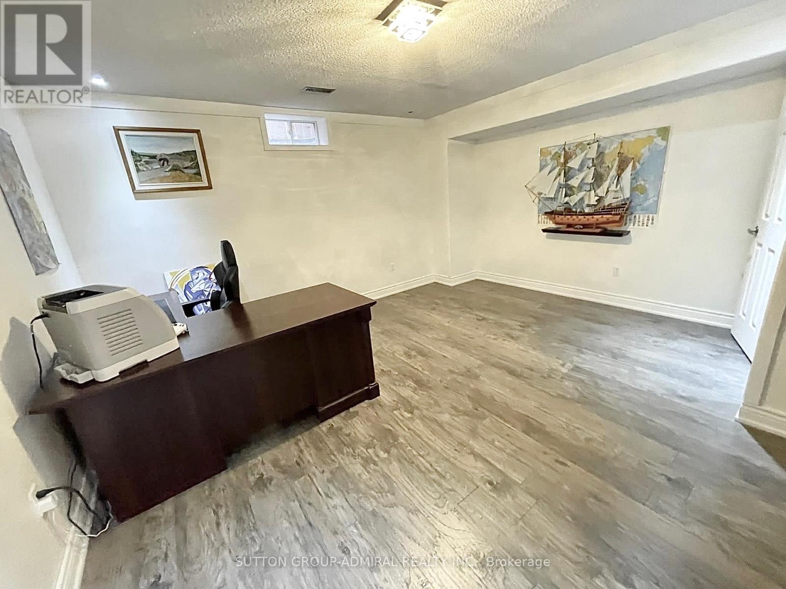 22 Waltham Crescent, Richmond Hill, Ontario  L4B 1Z2 - Photo 41 - N12084312